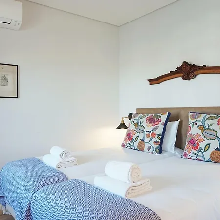 Porto View By Patio 25