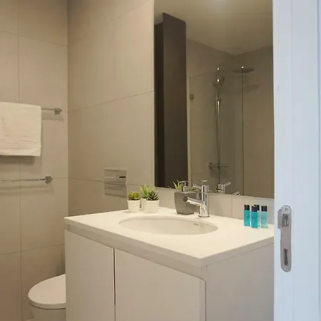 Porto View By Patio 25