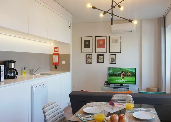 Porto View By Patio 25