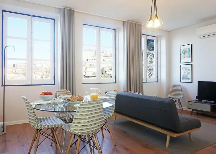 Porto View By Patio 25